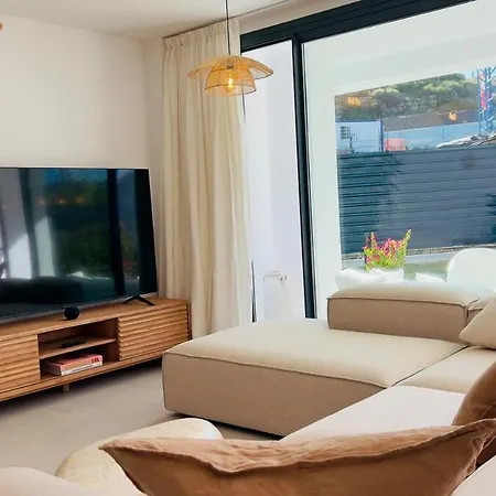 Apartment Beautiful 1-bedroom In *